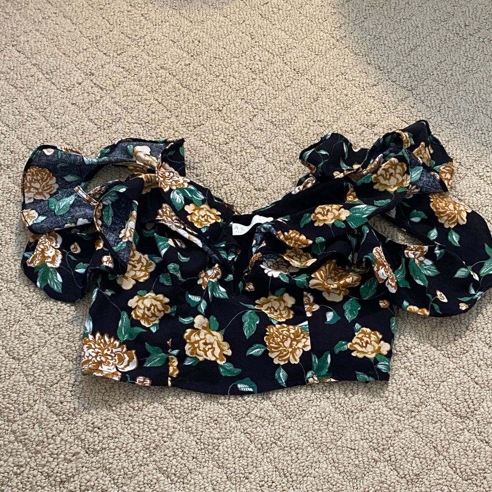 ASTR The Label black floral top